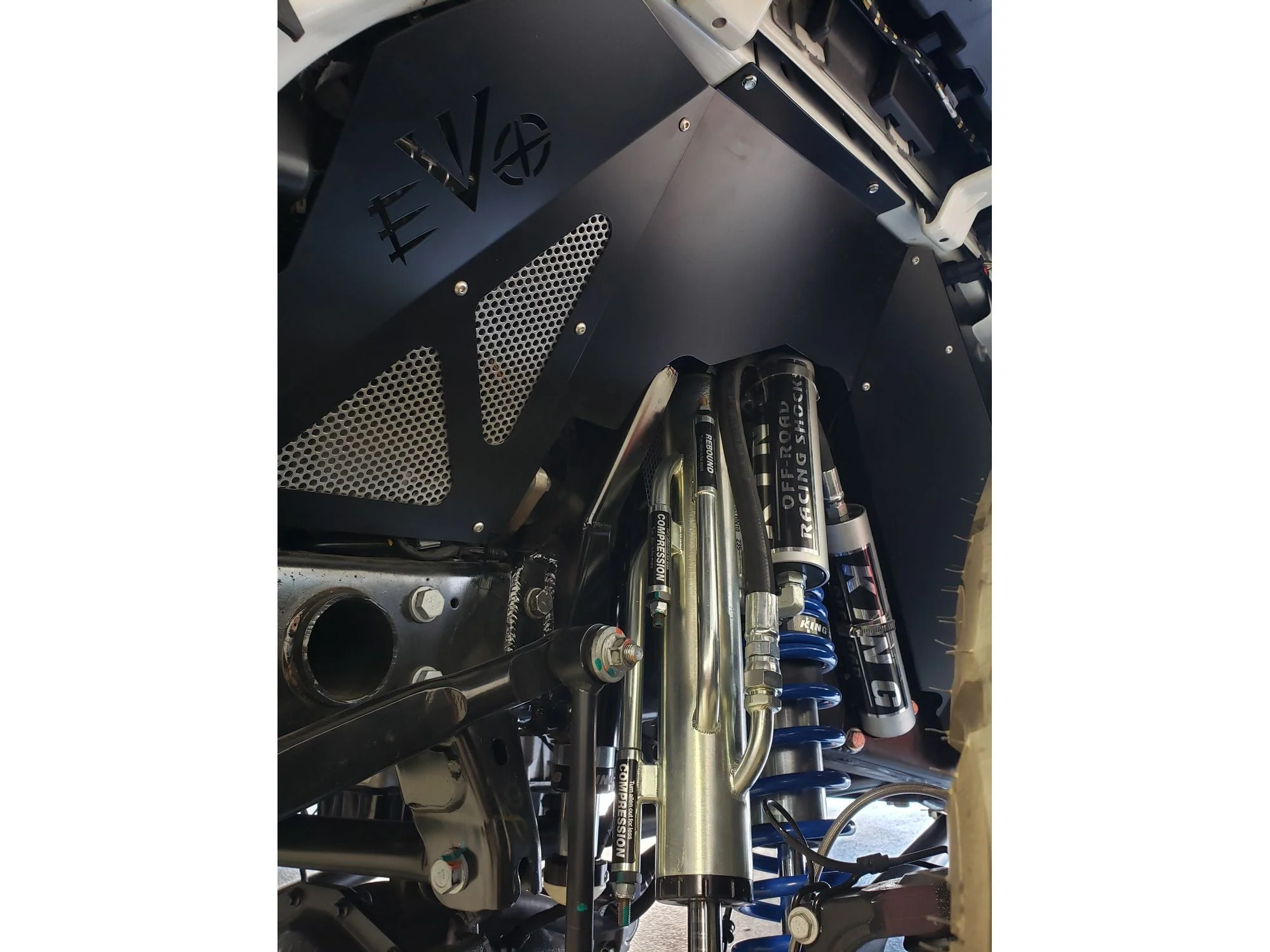 JL/JT GAS FRONT VENTED ALUMINUM INNER FENDERS - Image 3