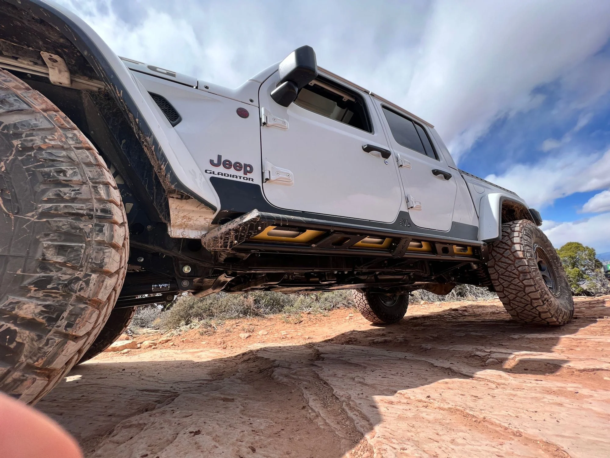 Jeep Gladiator JT KSPEC Rock Sliders - Image 4